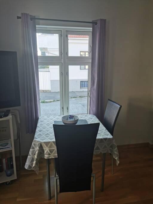 Nice 1-Bedroom Apartment In Heart Of The City Stavanger Extérieur photo