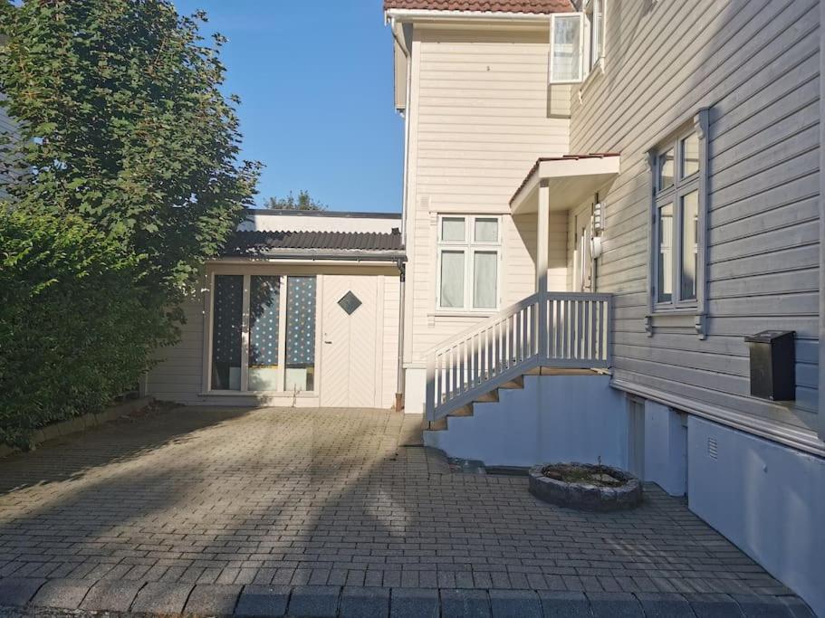 Nice 1-Bedroom Apartment In Heart Of The City Stavanger Extérieur photo