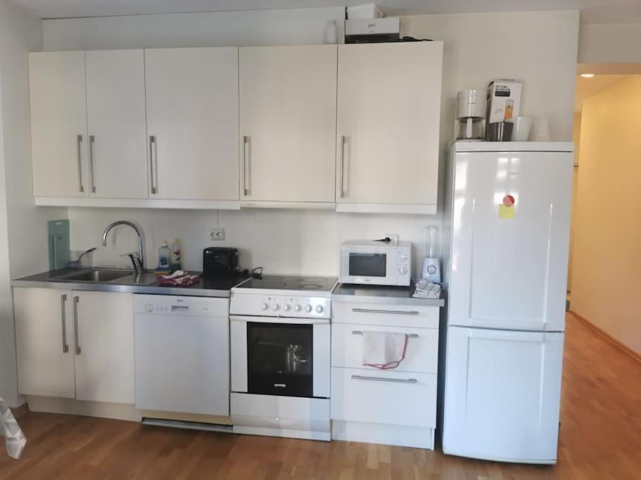 Nice 1-Bedroom Apartment In Heart Of The City Stavanger Extérieur photo